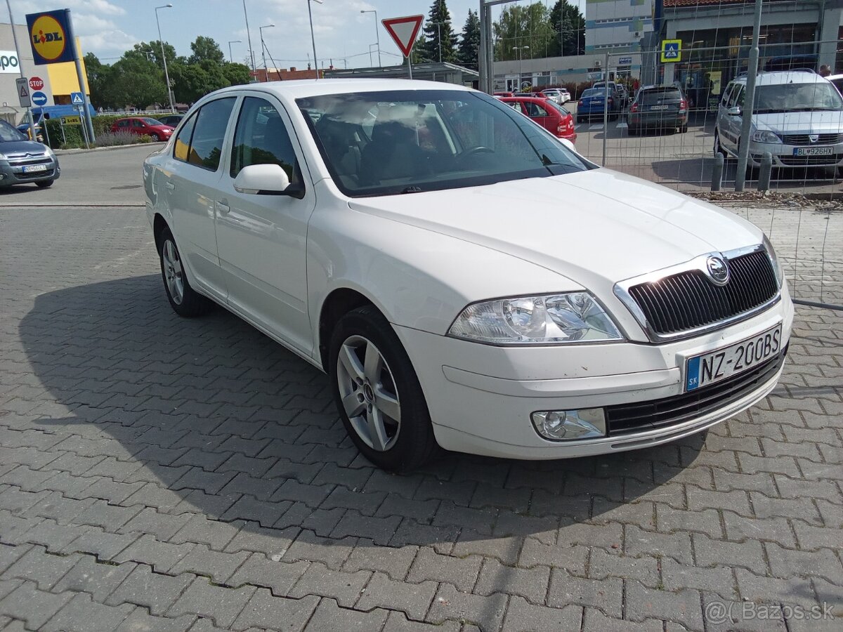 Oktavia2