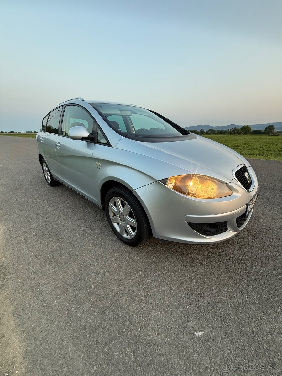 Predám Seat Altea XL 2.0 TDI 103kw r.v.2007