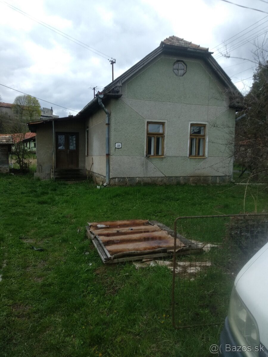 Predám rodinný dom dvojizbový