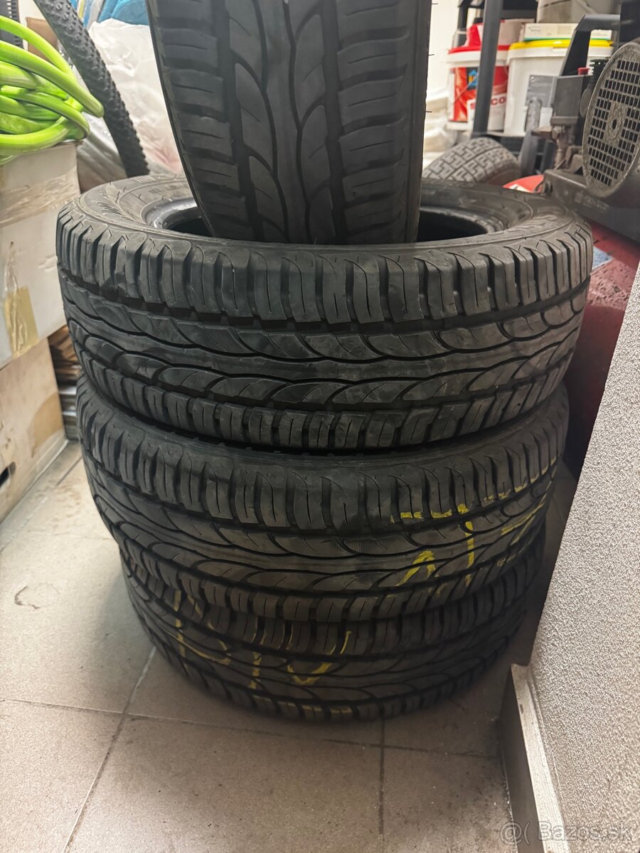 195/60R15 letne Sava