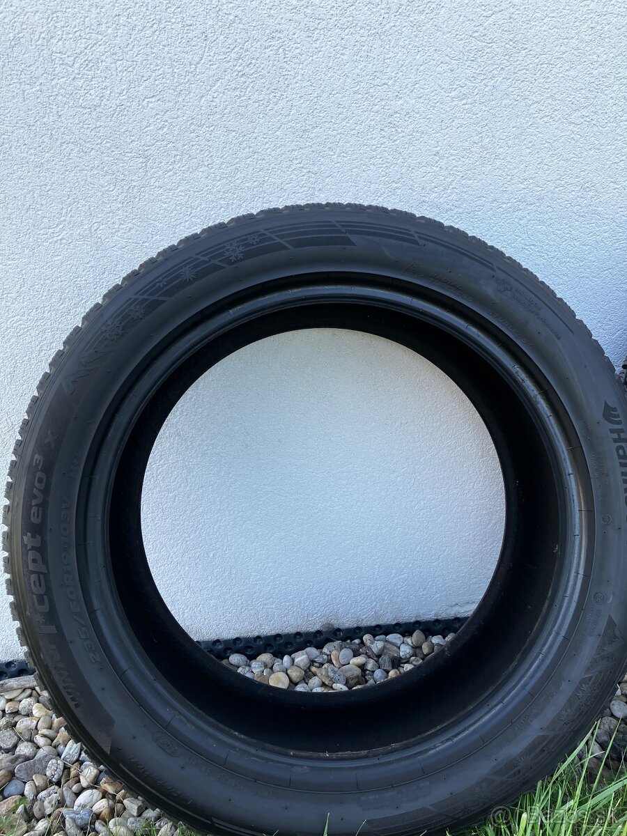 4x Hankook Winter icept evo3 X 235/55 R19 103 V