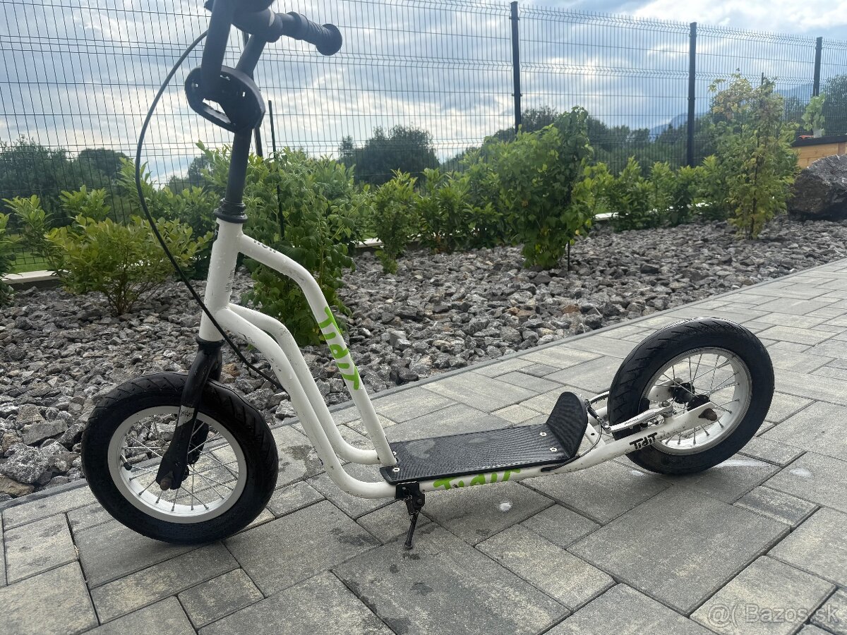 Kolobežka yedoo tidit