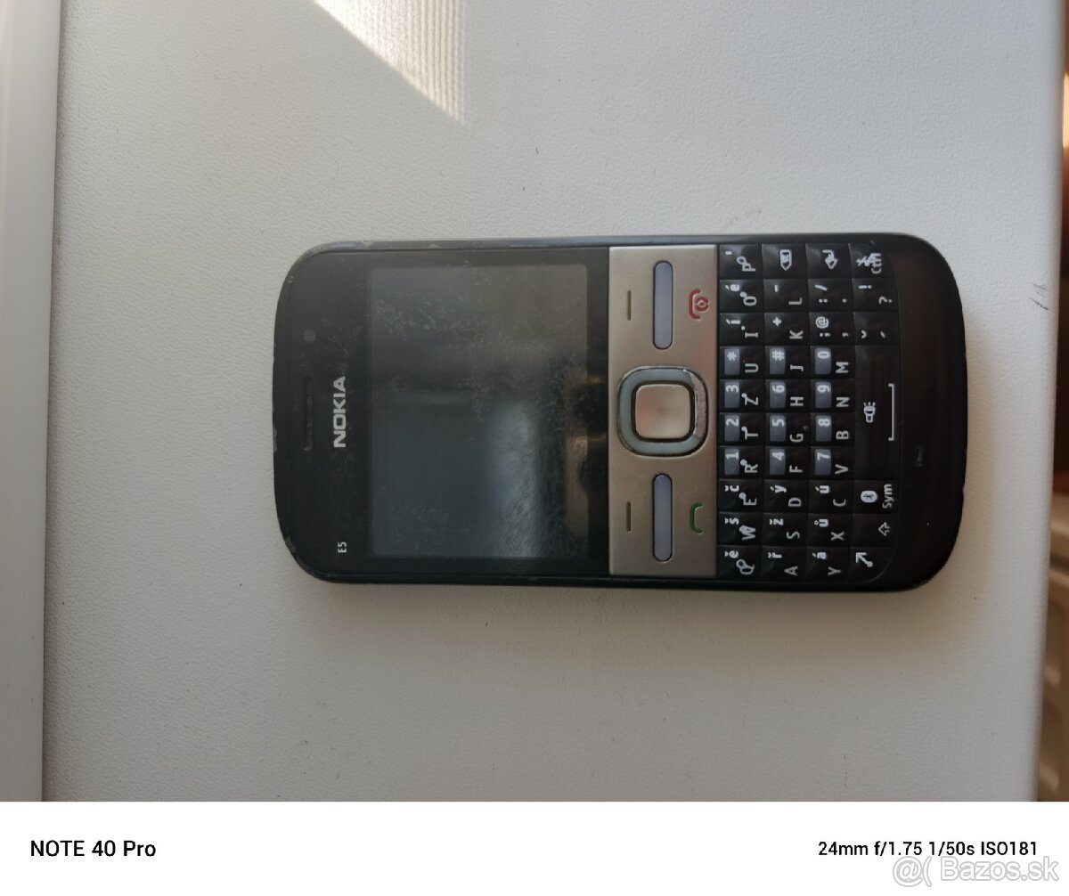 Predám Nokia E5-00 –ideálny pre zberateľov 
