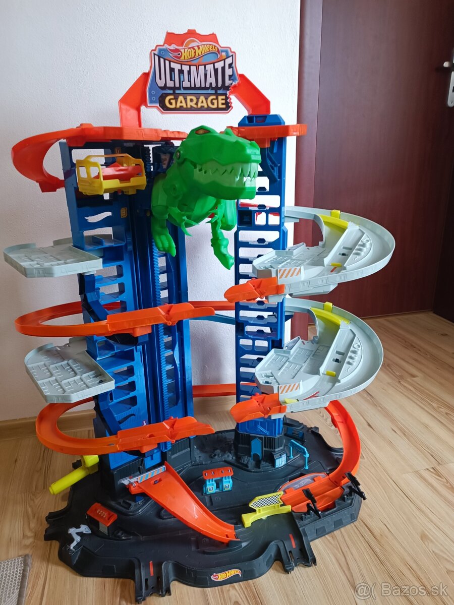 Hot wheels garáž T-rexa