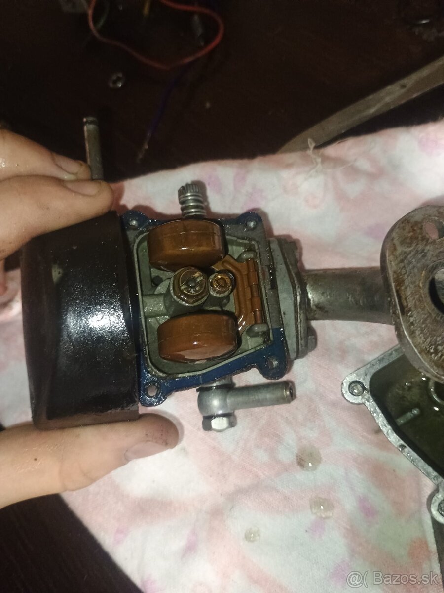 Servis historických mopedov