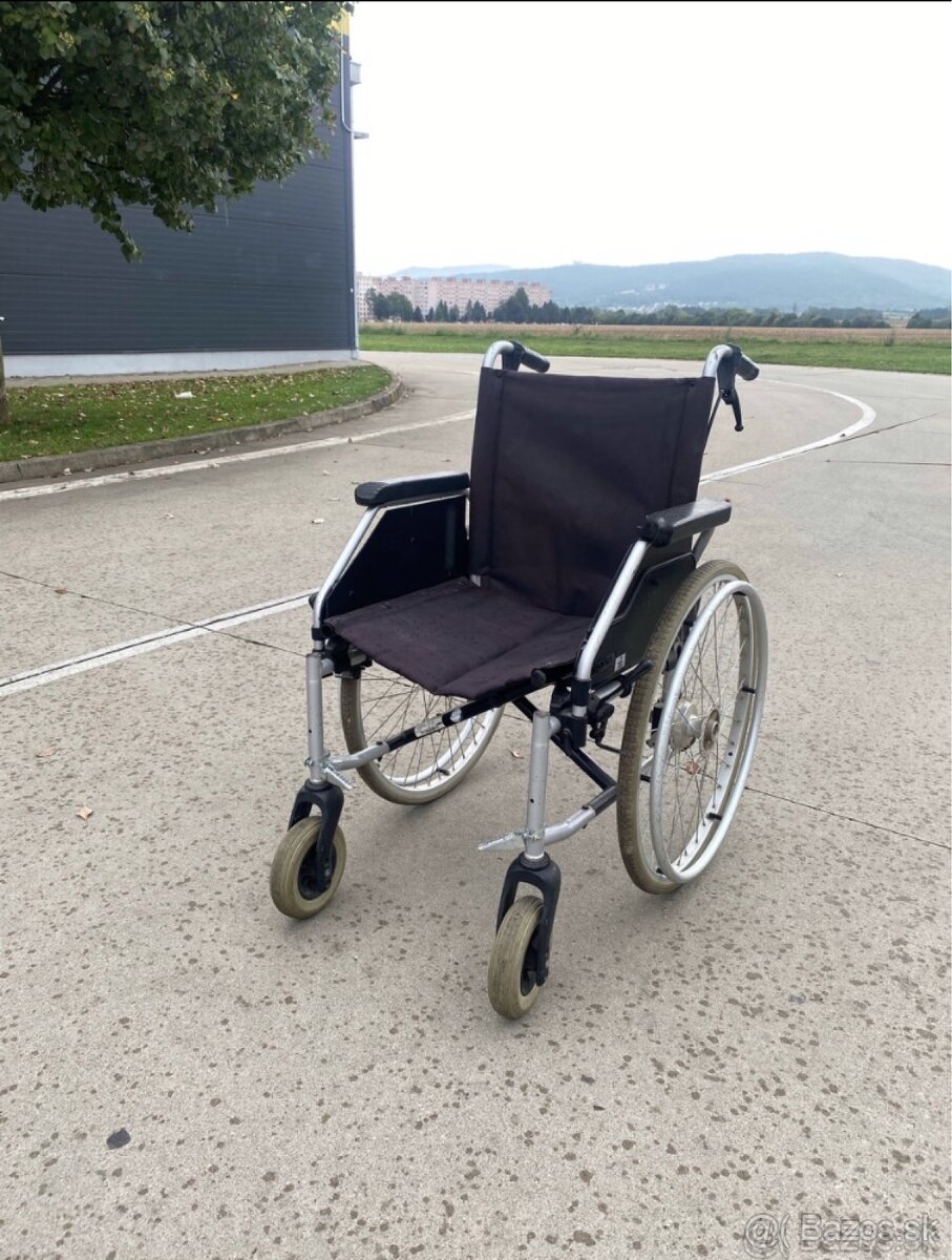 Invalidný vozík