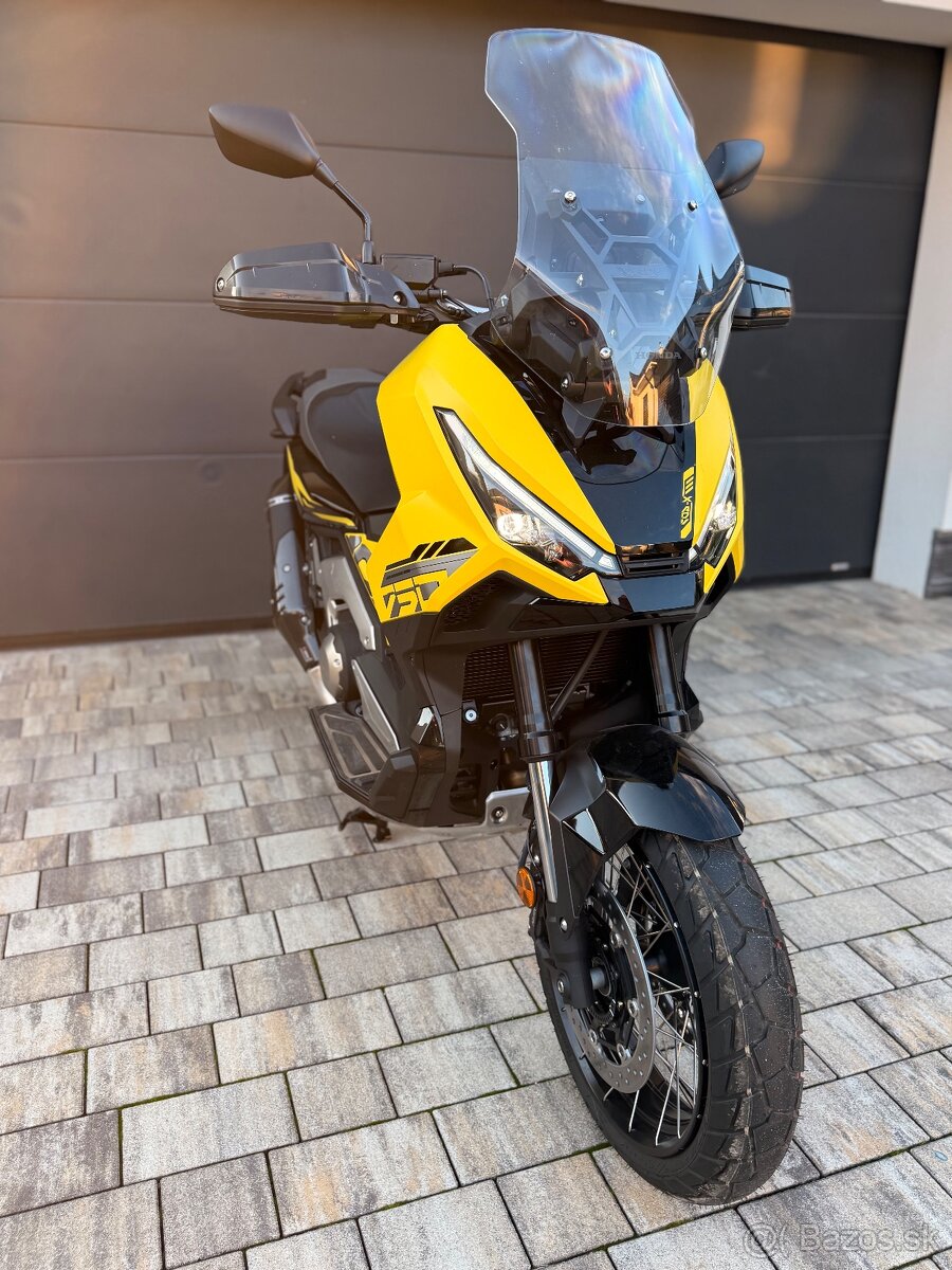 HONDA X-ADV 750