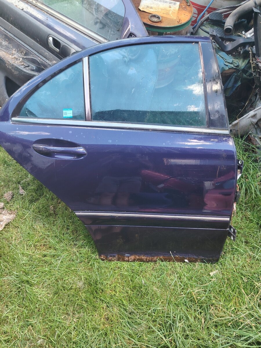 Dvere Mercedes Benz c