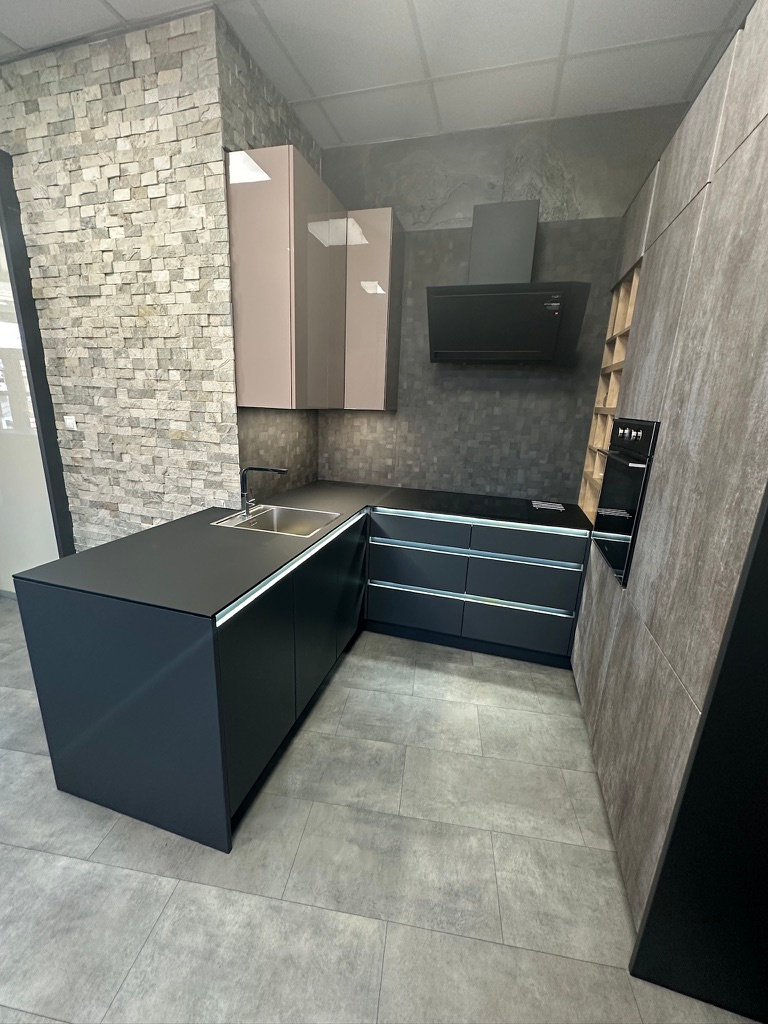 Kuchynská linka NA PREDAJ