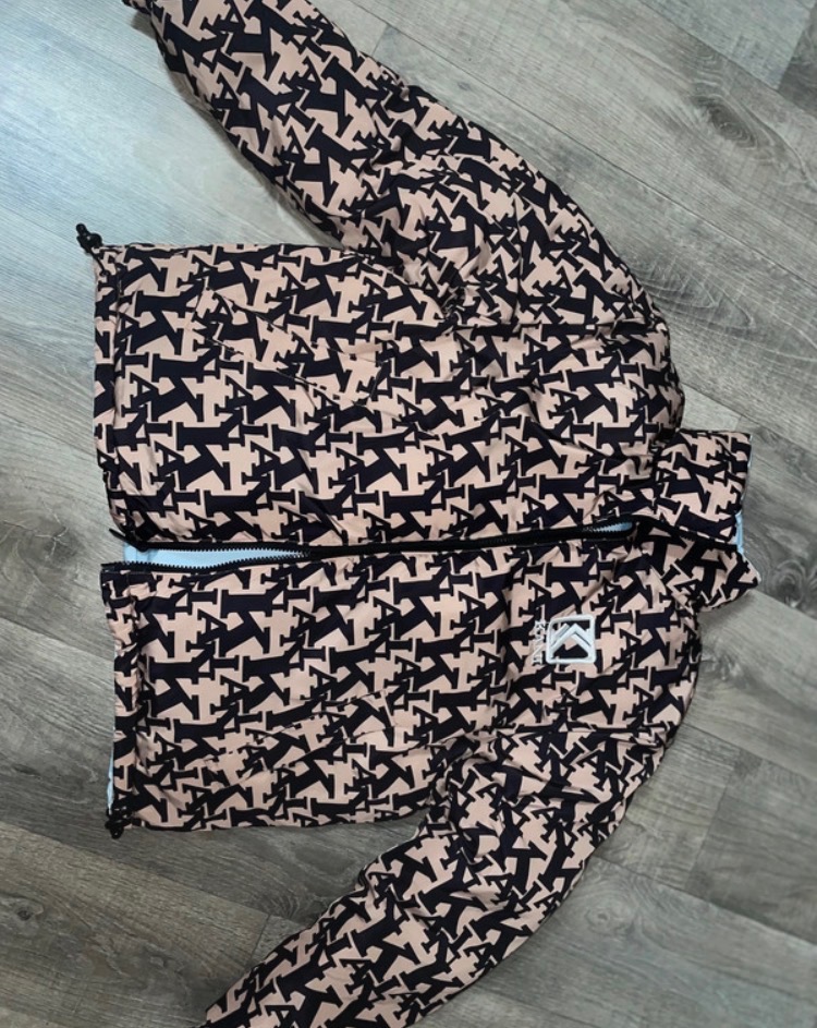 Predam zimnú bundu karl kani