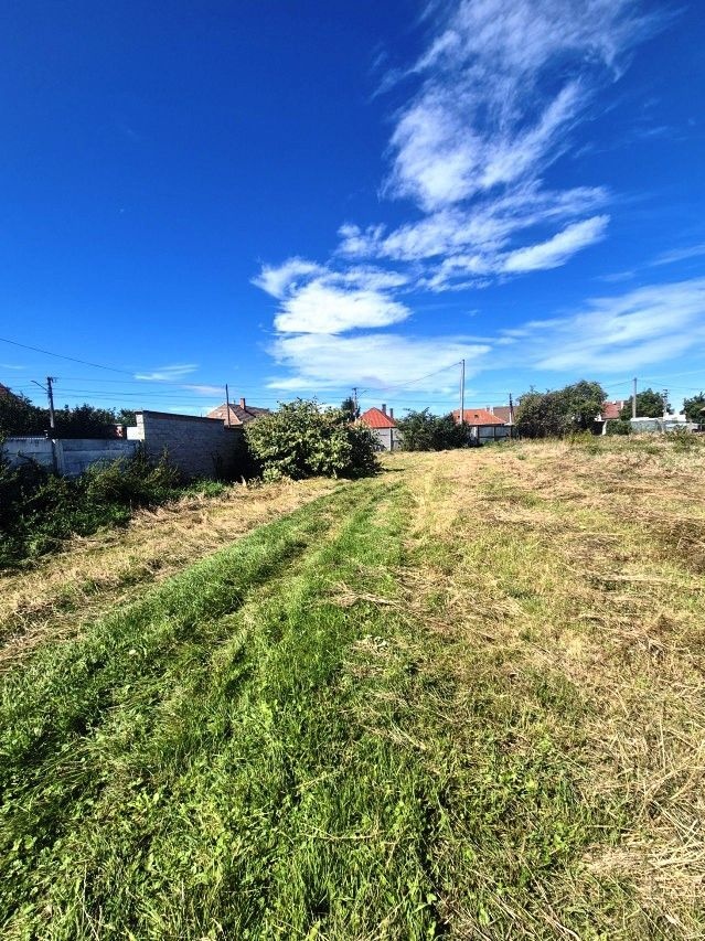 ZNÍŽENÁ CENA - Stavebný pozemok v obci Jahodná