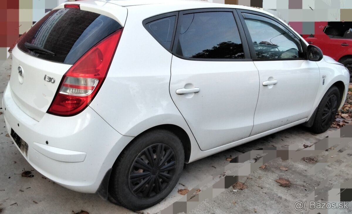 HYUNDAI i30 1.4 2009 predám motor G4FA, DVERE, NÁRAZNÍK, KAP