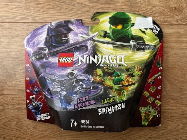 Predám LEGO Ninjago Spinjitzu LLoyd vs. Garmadon 70664