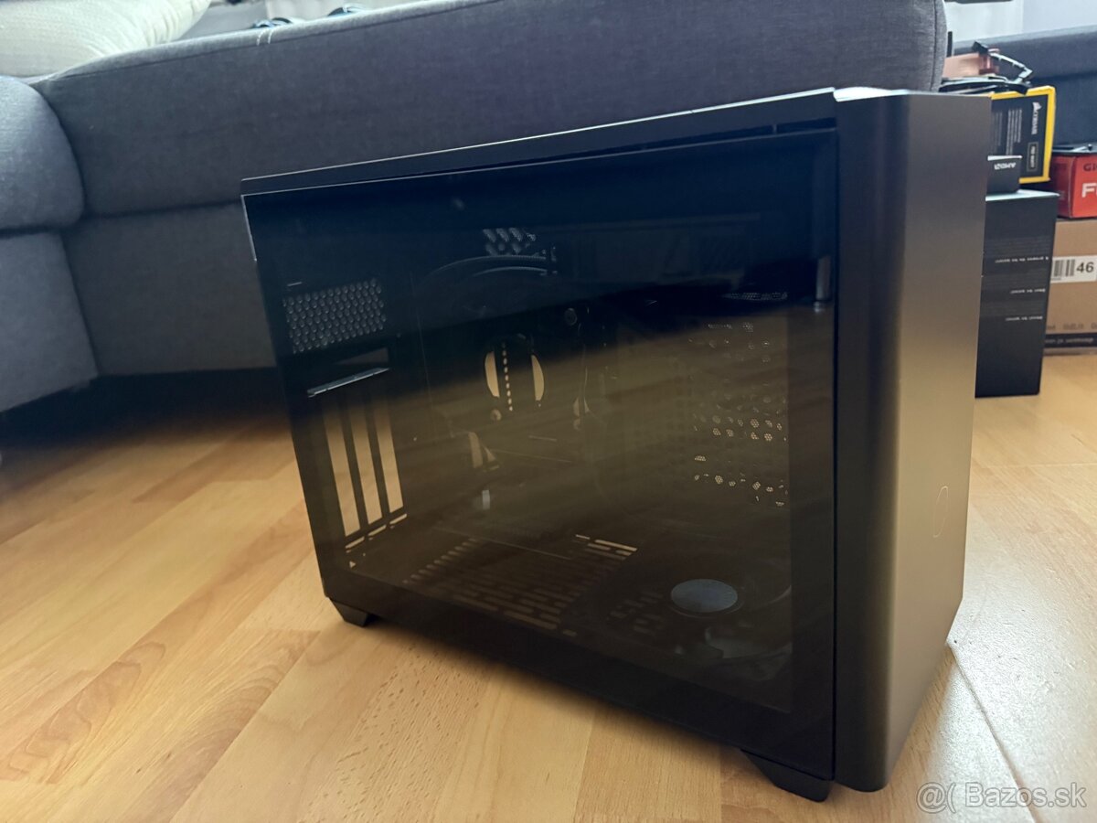 Krásna mini-ITX zostava (Z690-I + i7-12700K + NR200P V2)