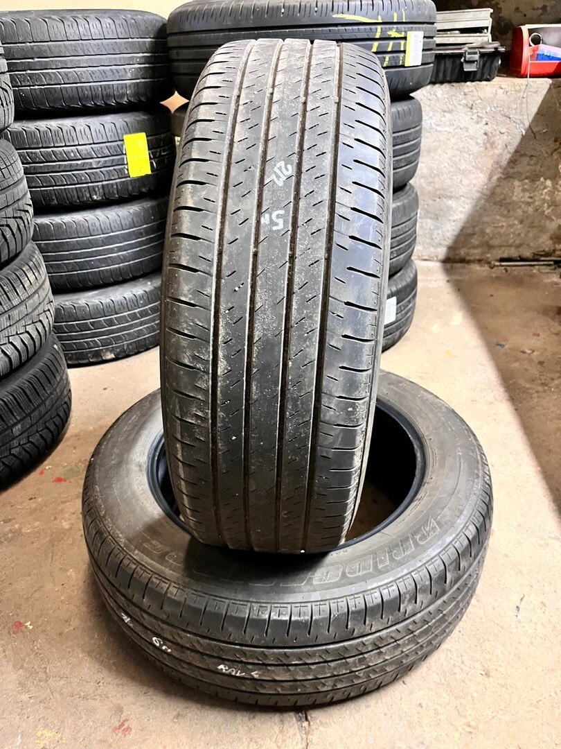 2ks. Letní 225/60 R18 100H Michelin