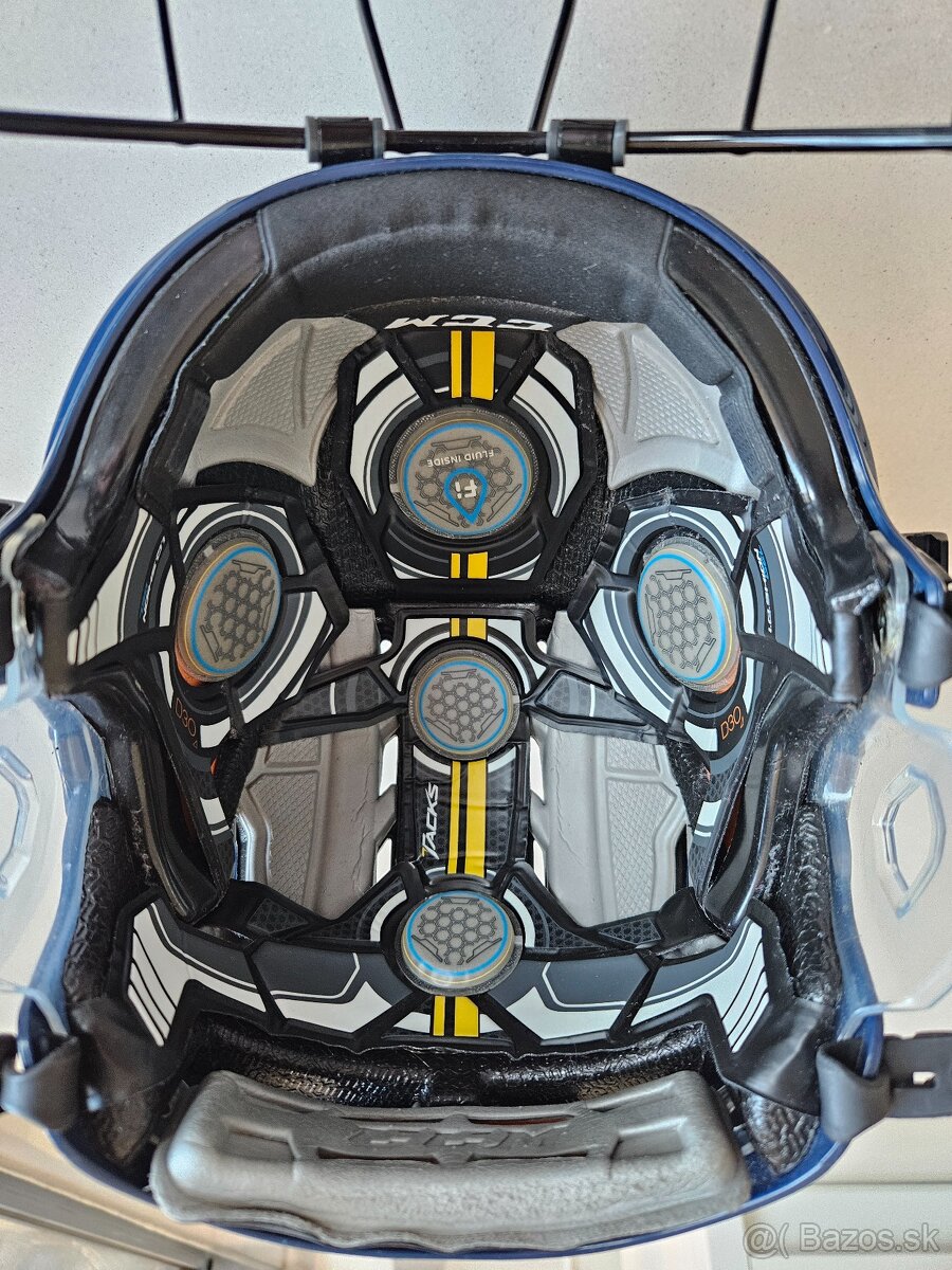 Predám prilbu CCM tacks 910