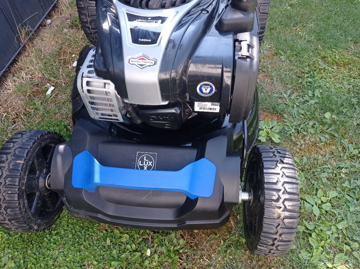 Predám kosačku lux s pohonom