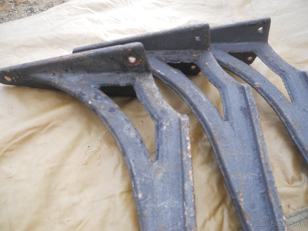 pevne liatinove drziaky