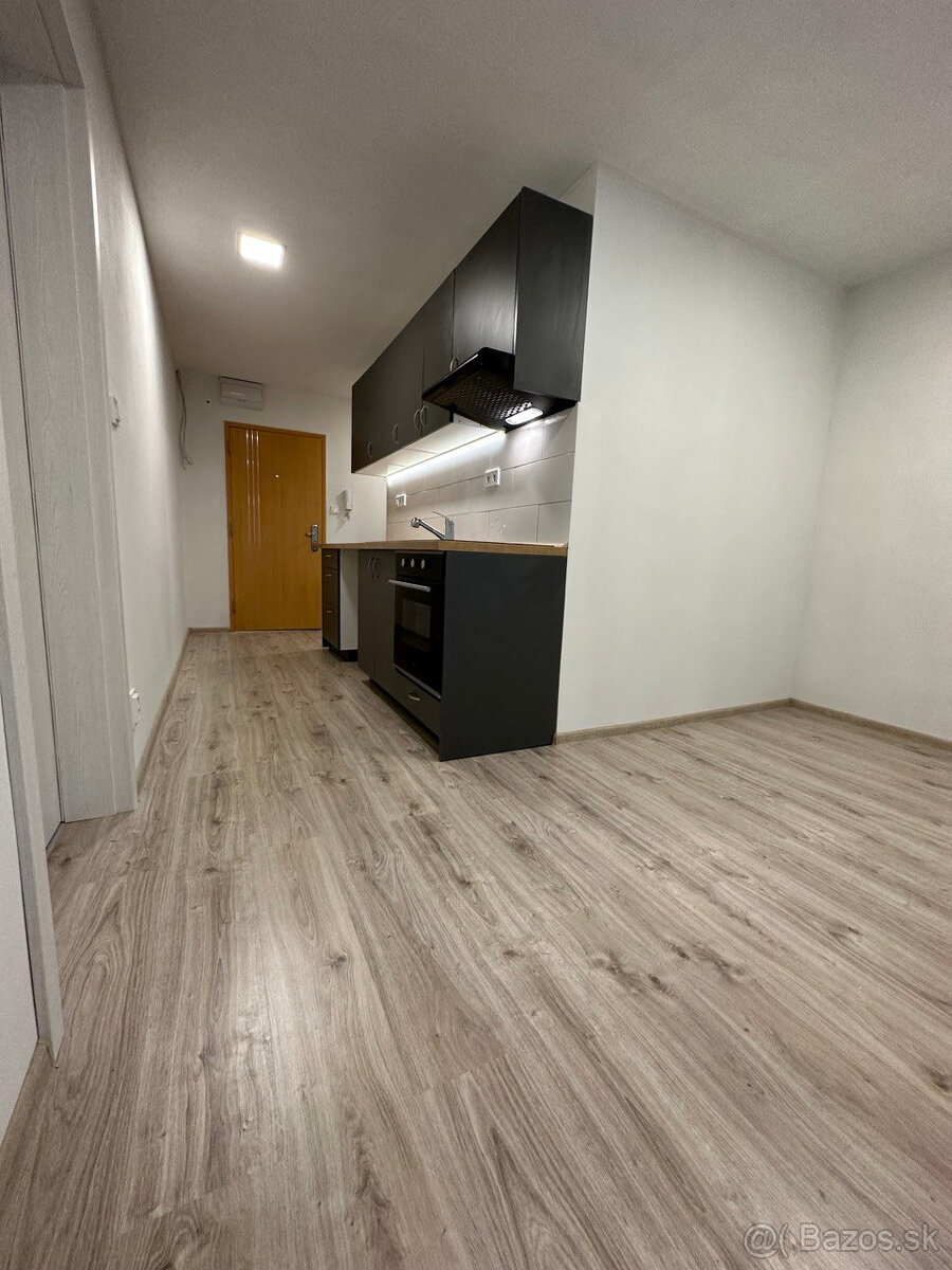 Prenájom 2-izbový byt v Handlovej