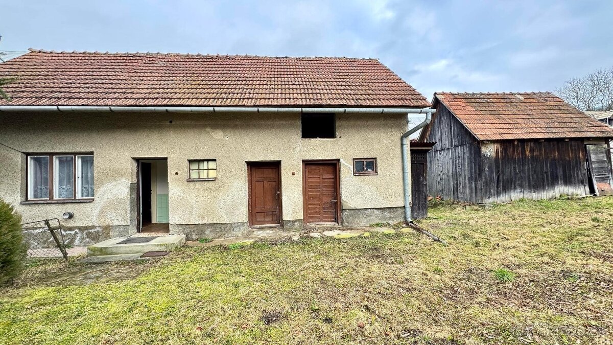 NA PREDAJ - starší rodinný dom s pozemkom