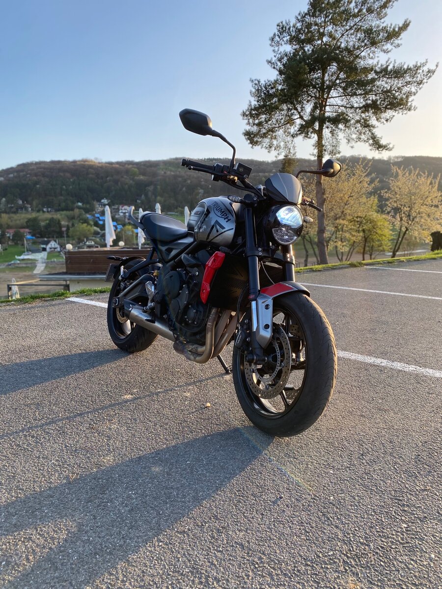 Triumph Trident 660