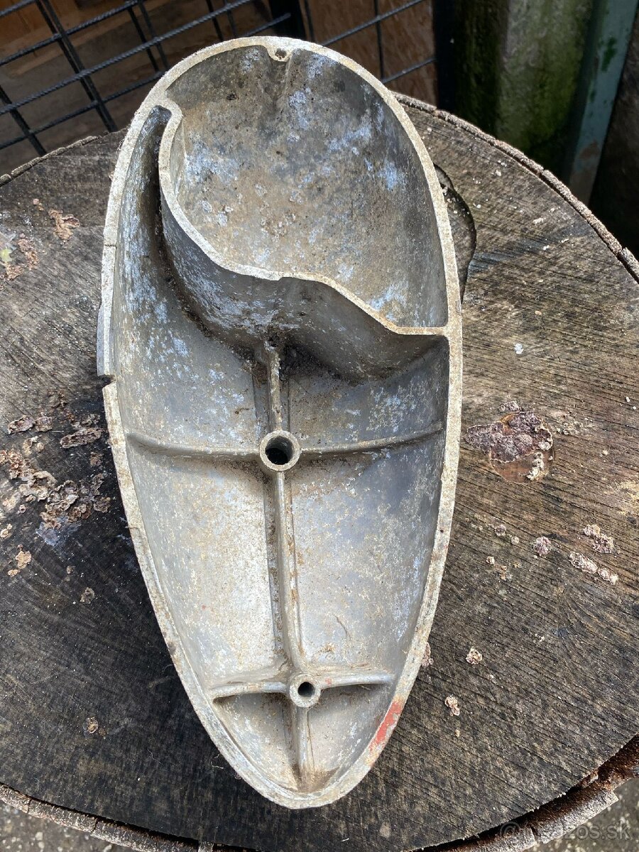 Predám kryt zapaľovania na motocykel Jawa 350.