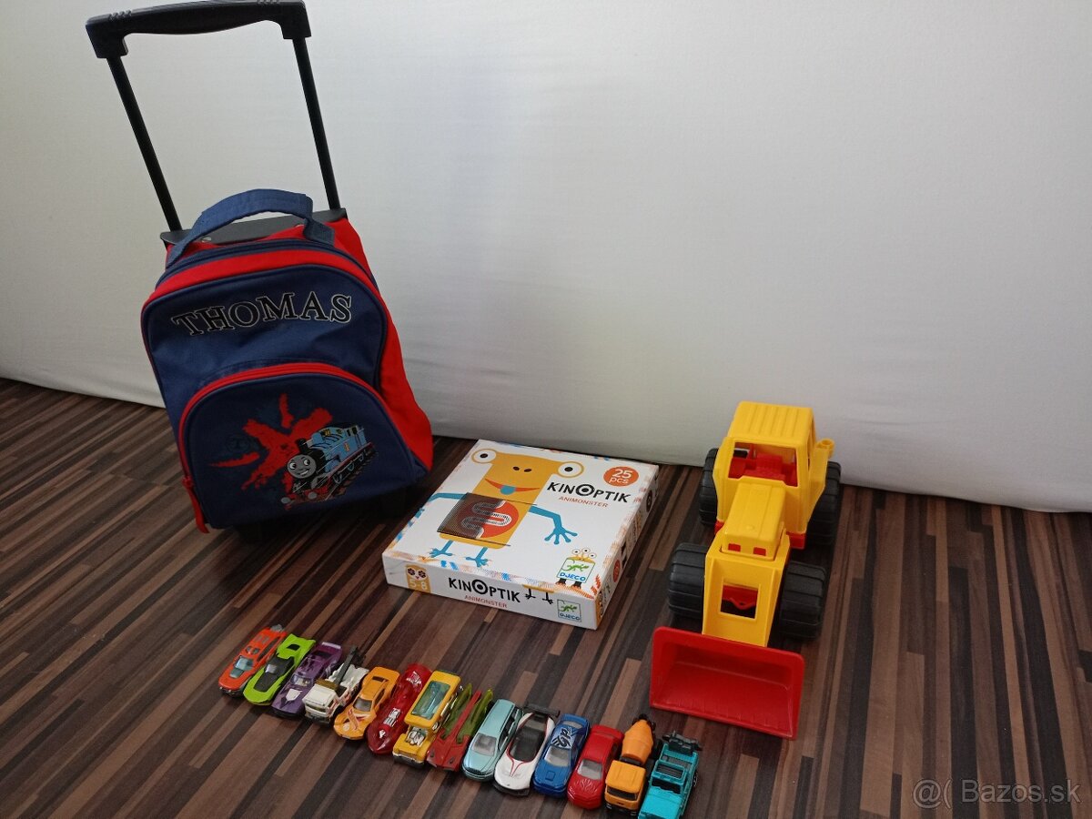 Magnetická hračka + batoh + autíčka