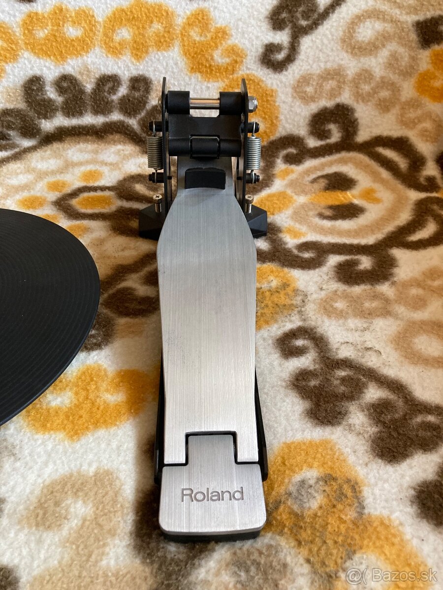 Roland 17