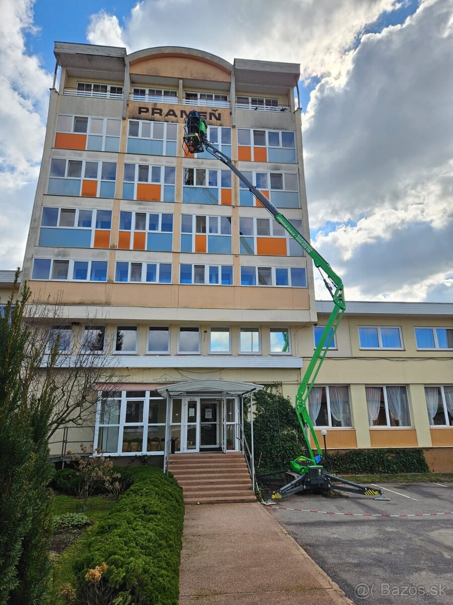 Výškove práce so samohybnou plošinou