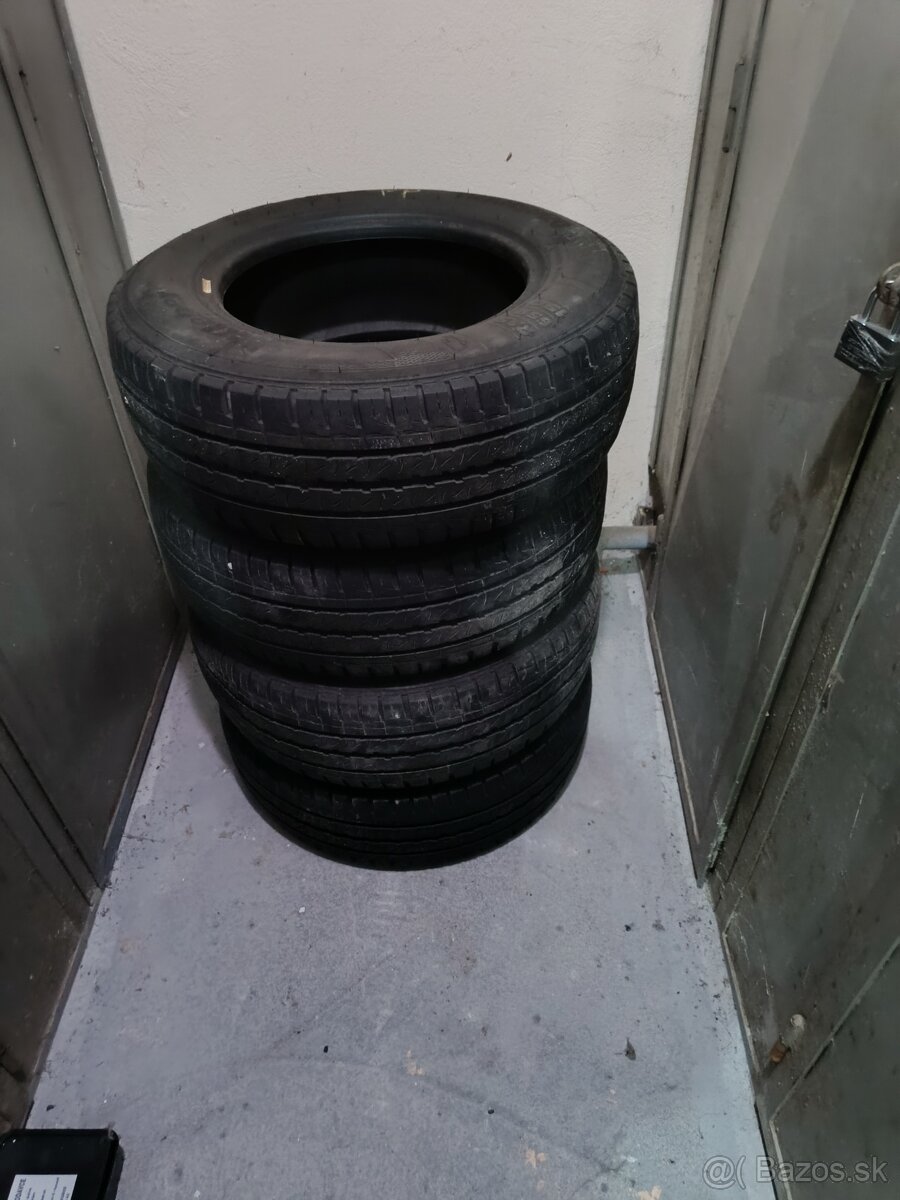 KLEBER - Letne 4ks - 215/65R15C