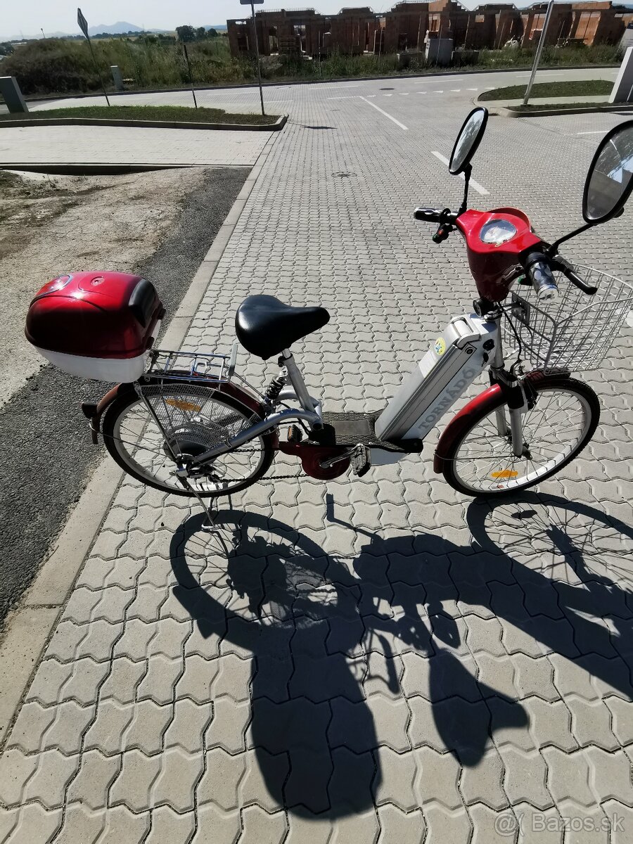 TORNÁDO