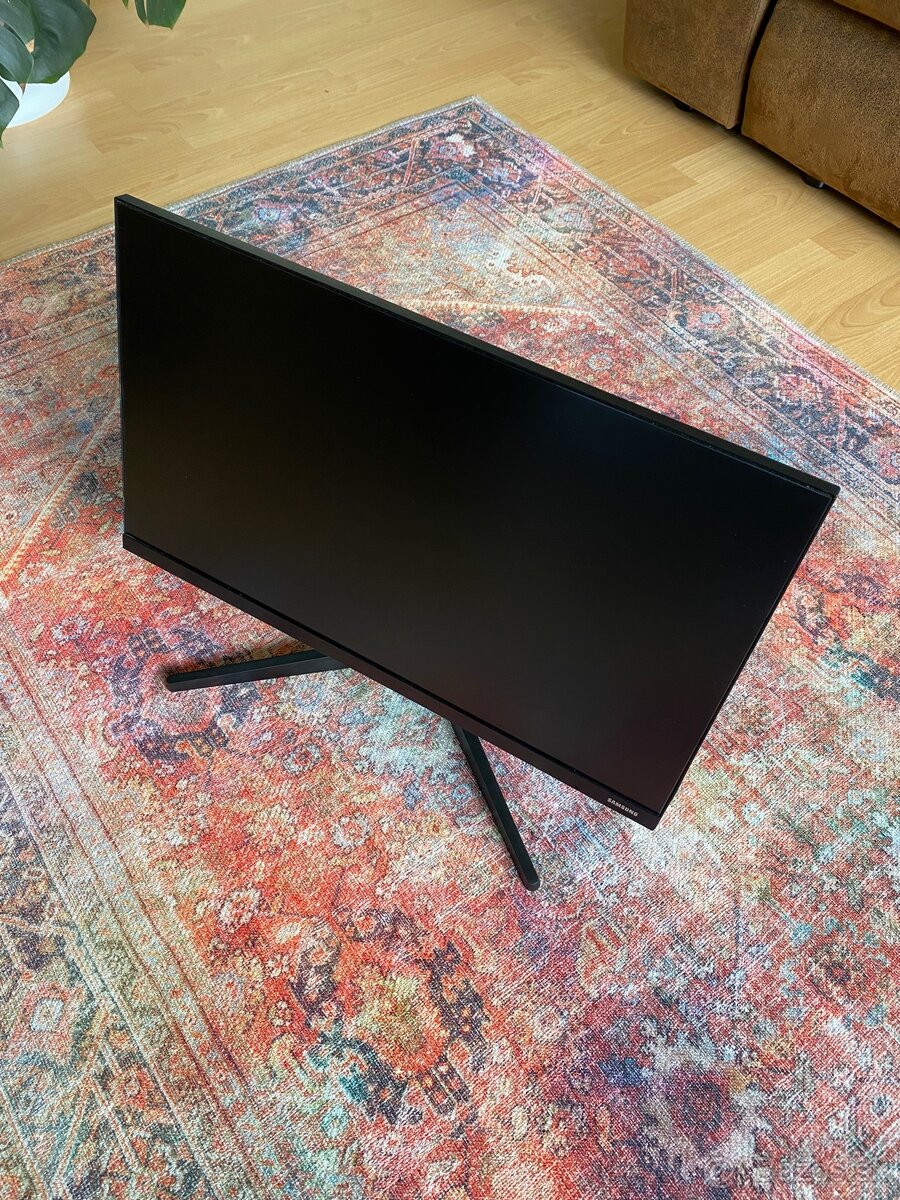 Samsung - 24” Monitor