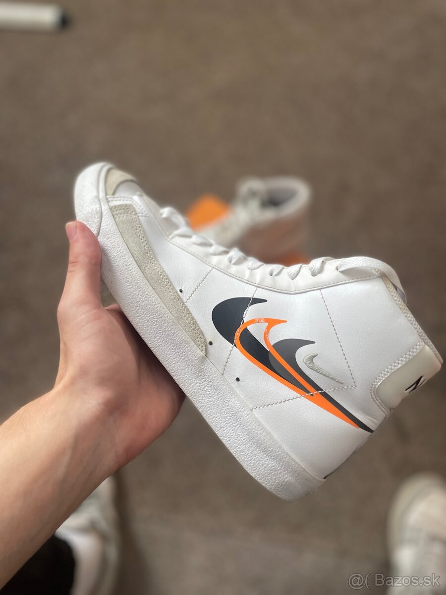 Nike blaze mid