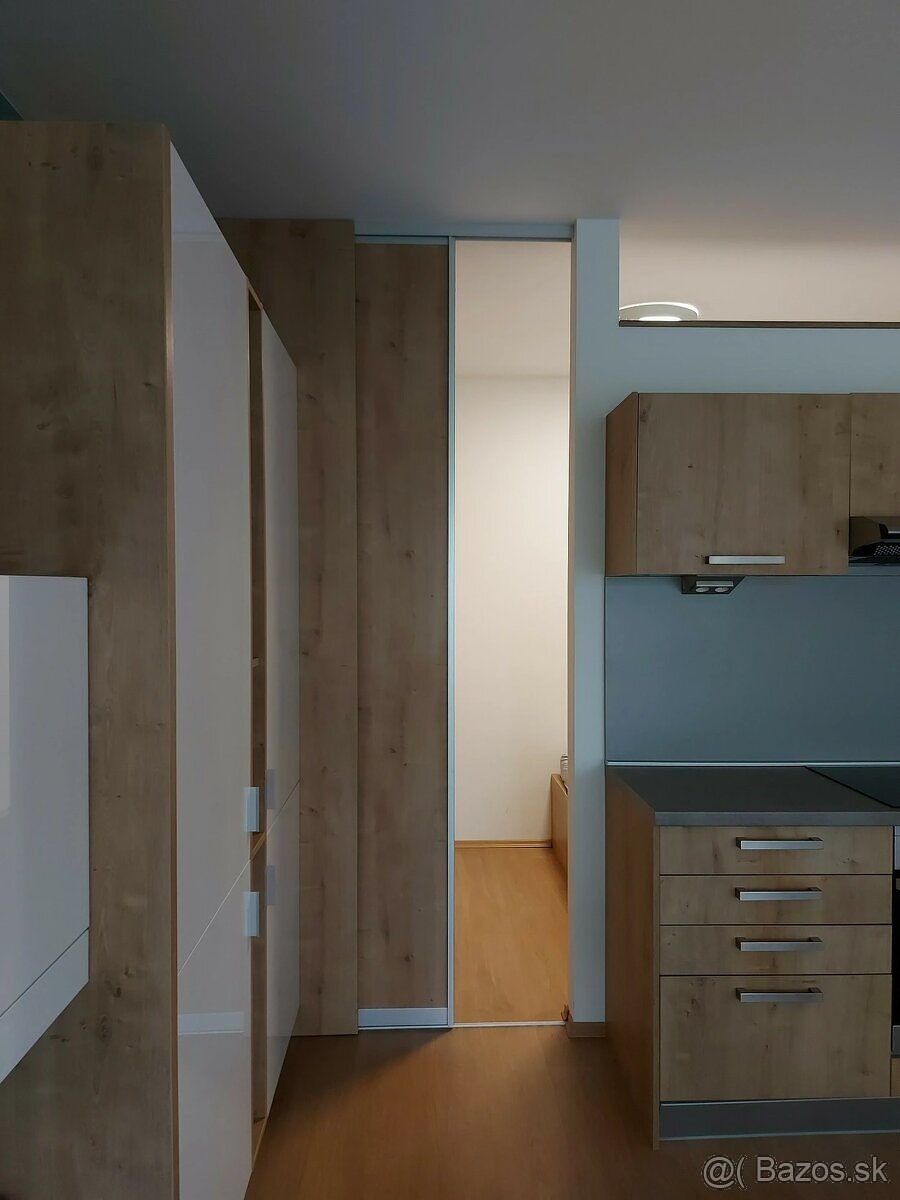 Realitný kancelária REALADR s.r.o.