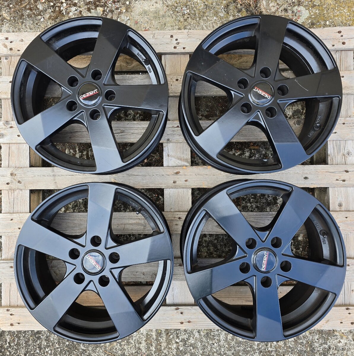 HLINÍKOVÉ DISKY DEZENT 5x115 R16