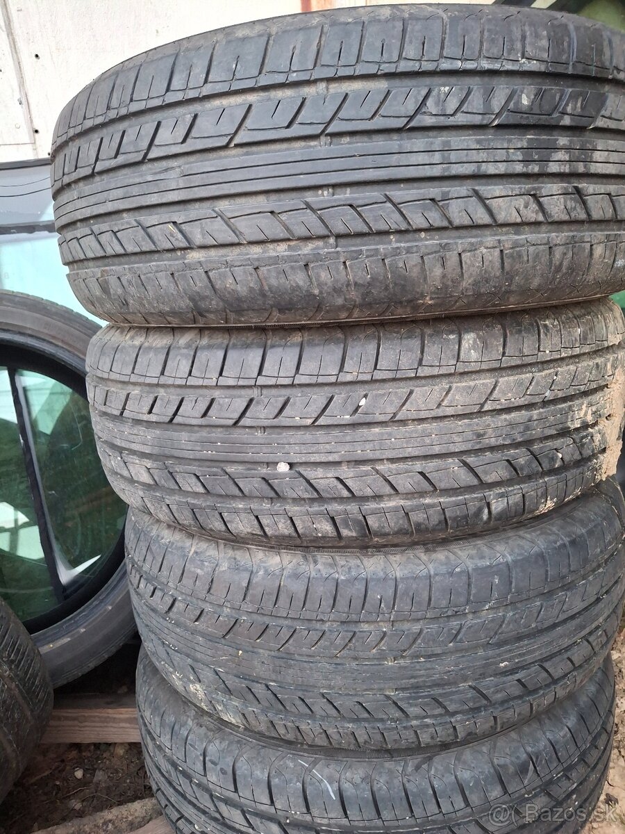205/60 R16