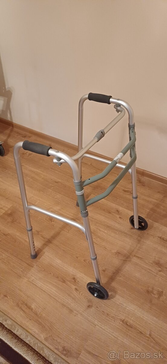 Chodák pre seniorov