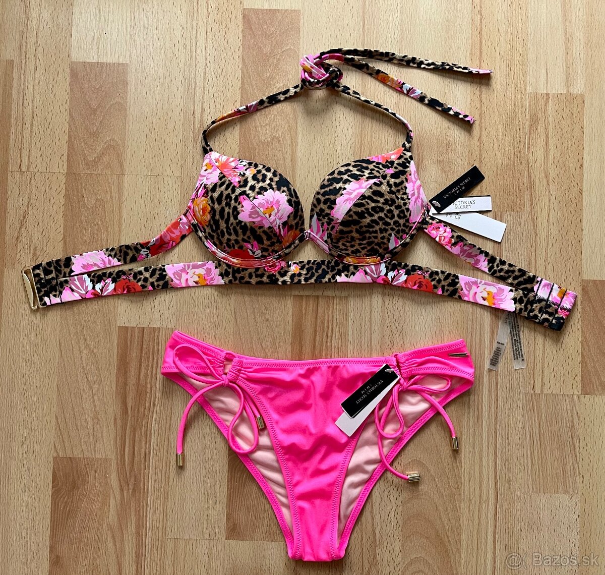 Victoria’s Secret super push-up plavkový vrch leo
