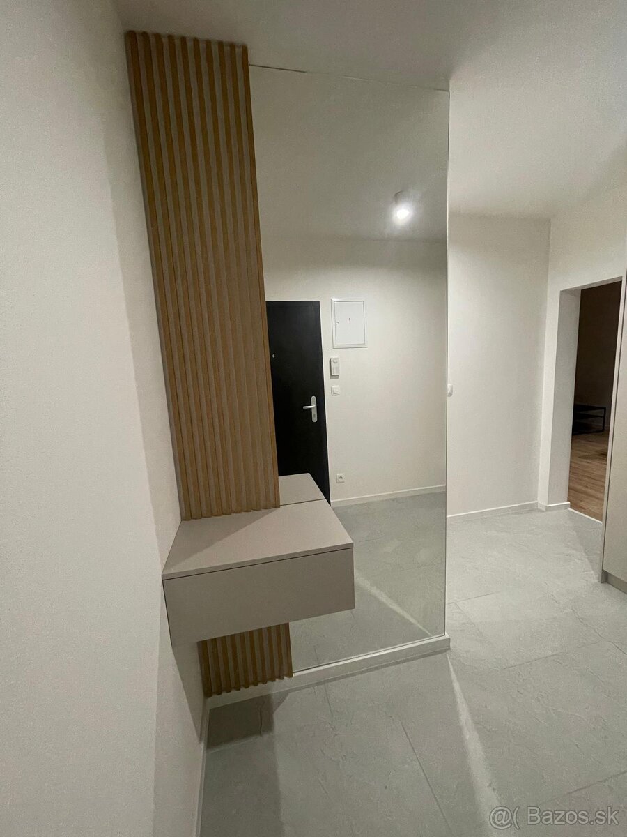 3i byt 75m2 + 7m2 loggia, pivnica, garáž a parkovacie miesto
