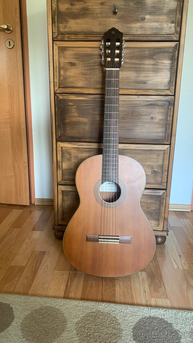 Yamaha CG122MC
