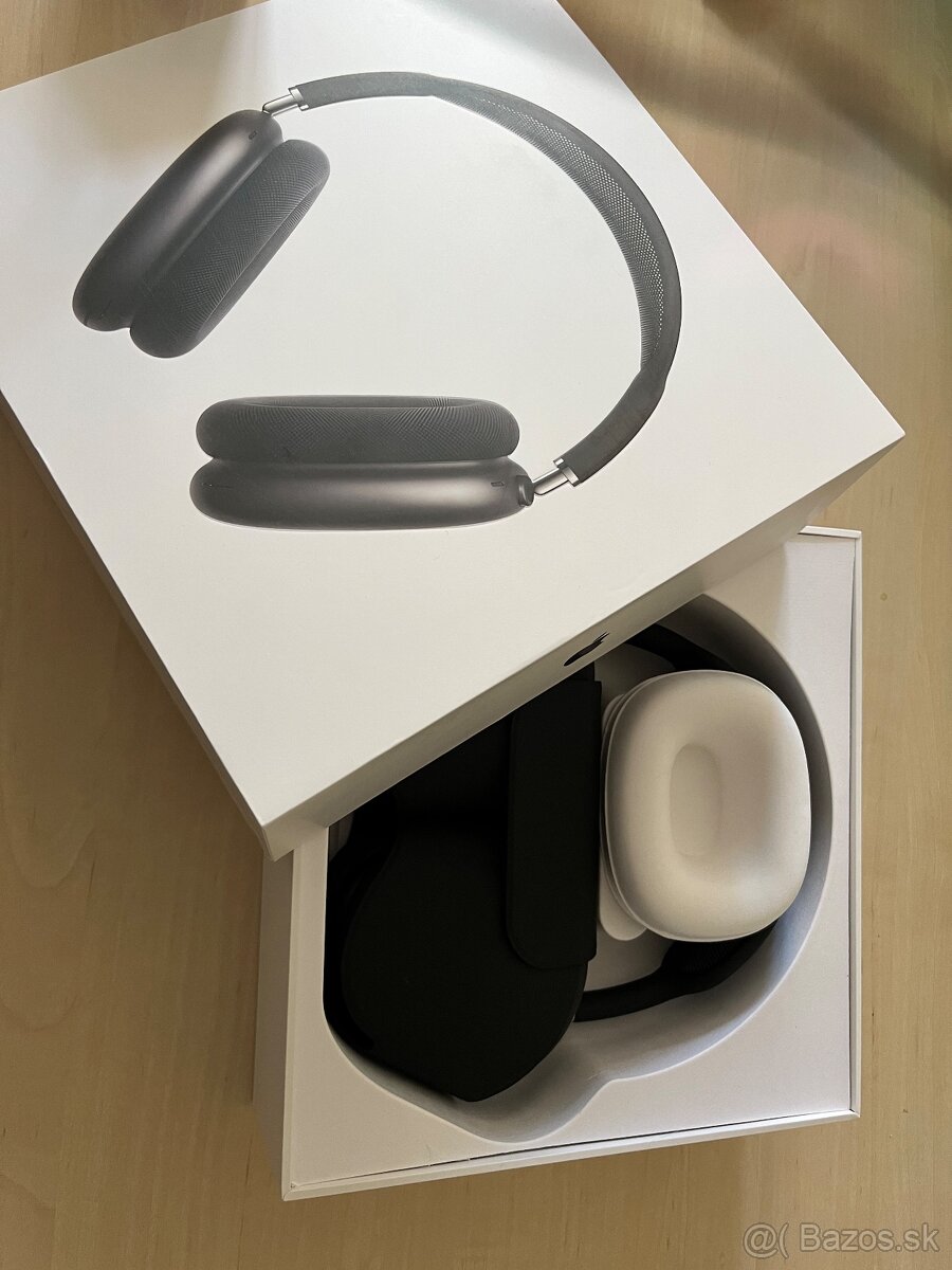 Apple AirPods Max