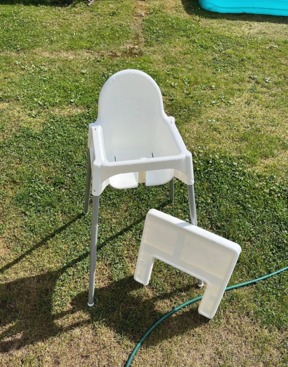 Antilop stolička s podnosom
