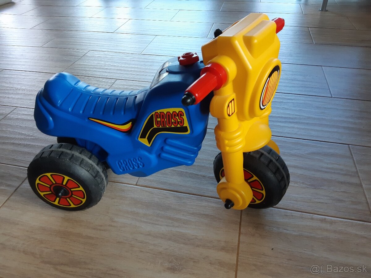 ODRÁŽADLO MOTORKA