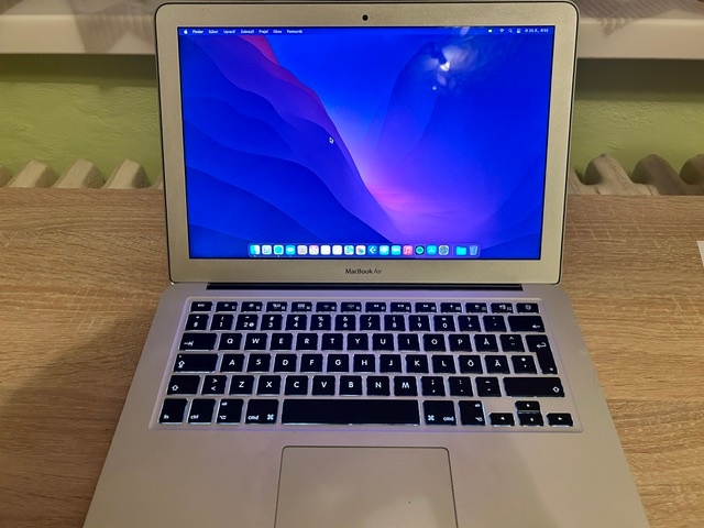 Prelim MacBook Air 13" 2017
