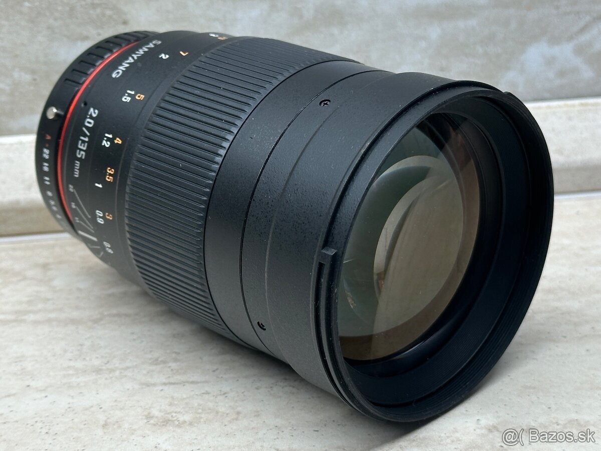 Samyang 135mm f/2 ED UMC Canon