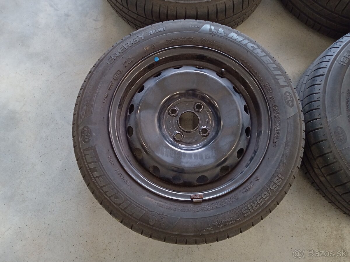 4ks kolesa 4x100 R15 6J ET47 Original HYUNDAI