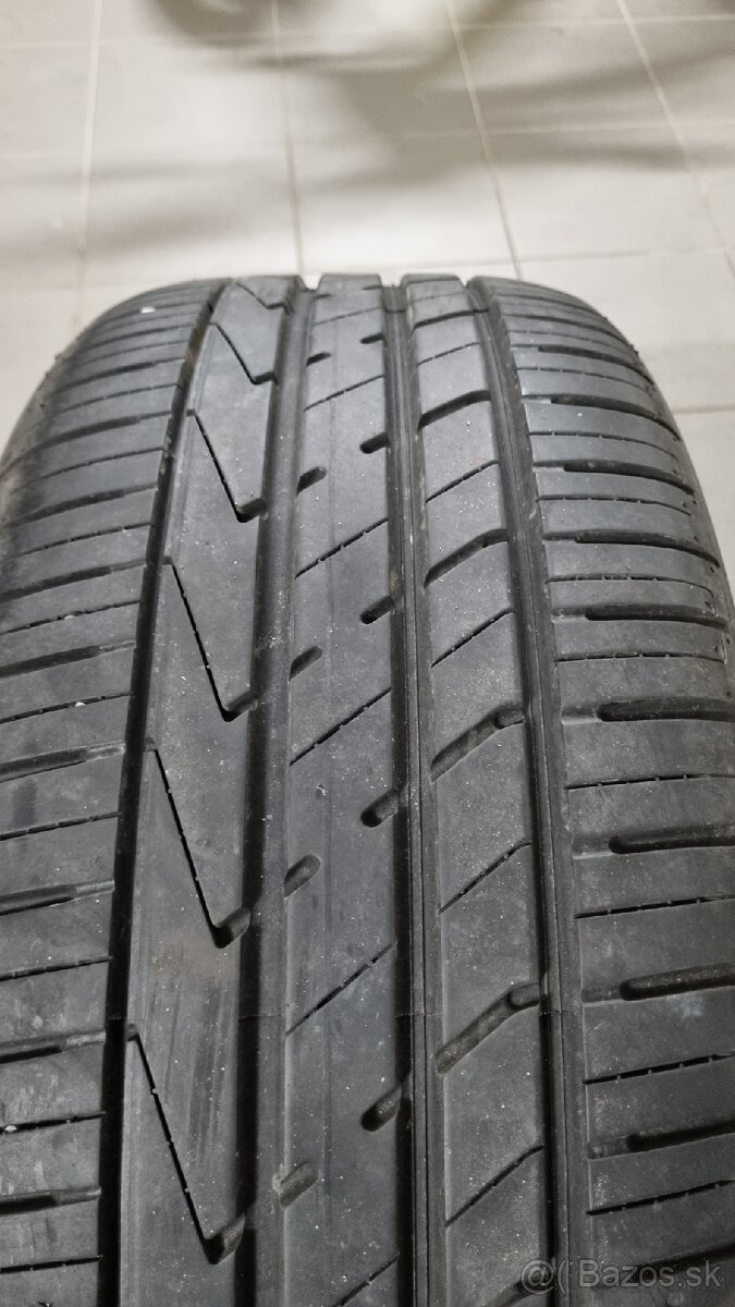 Letné pneumatiky 235/50 R19