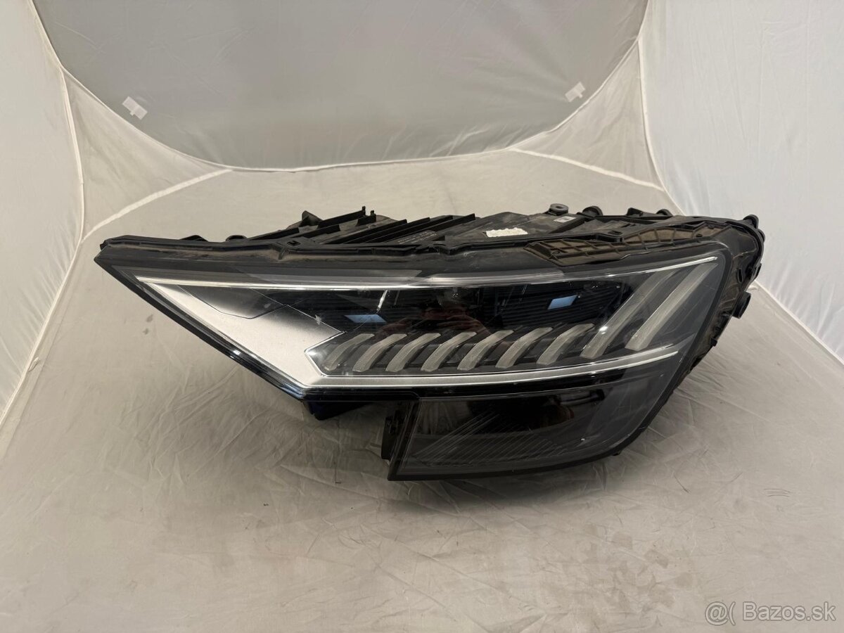 Svetlo Audi Q8