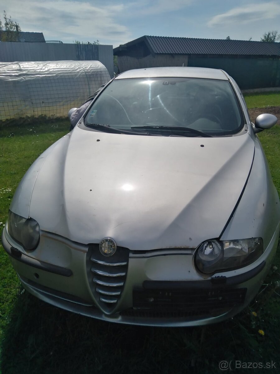 Predám alebo rozpredám Alfa Romeo