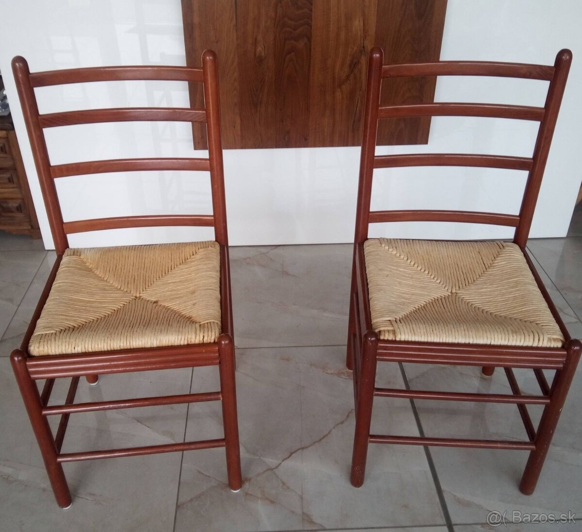 Stoličky z masivu 28€